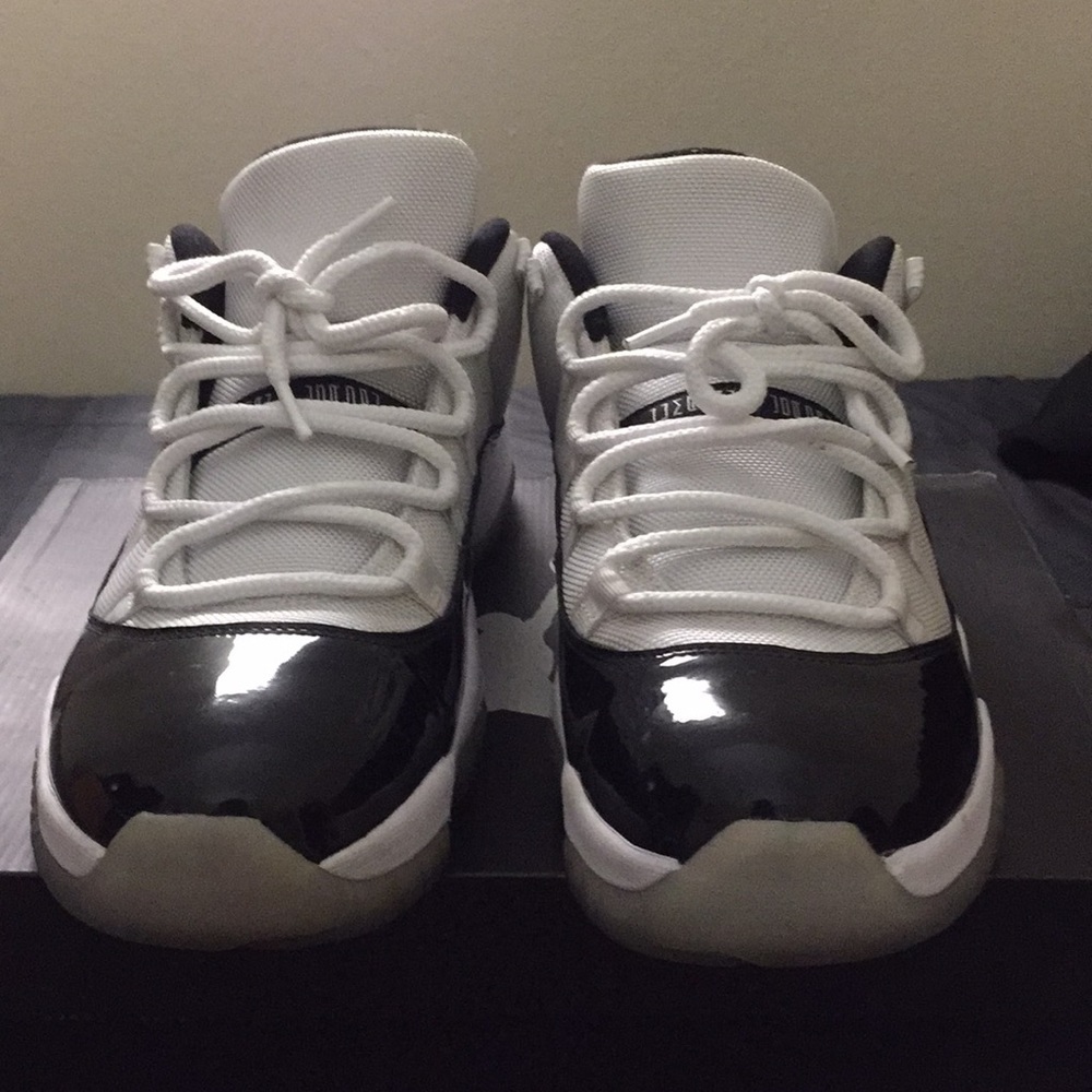 Concord 11 low top
